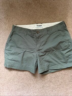 Old Navy Women's Olive Chino Shorts